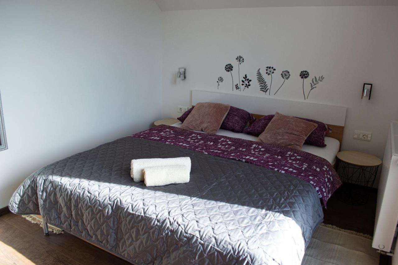 Kraljeva Hiza - Apartmani I Sobe Kralj Свети-Мартин-на-Мору Экстерьер фото