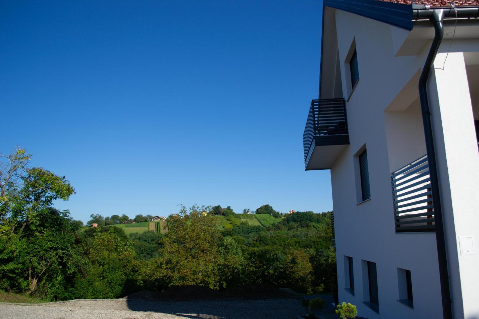 Kraljeva Hiza - Apartmani I Sobe Kralj Свети-Мартин-на-Мору Экстерьер фото