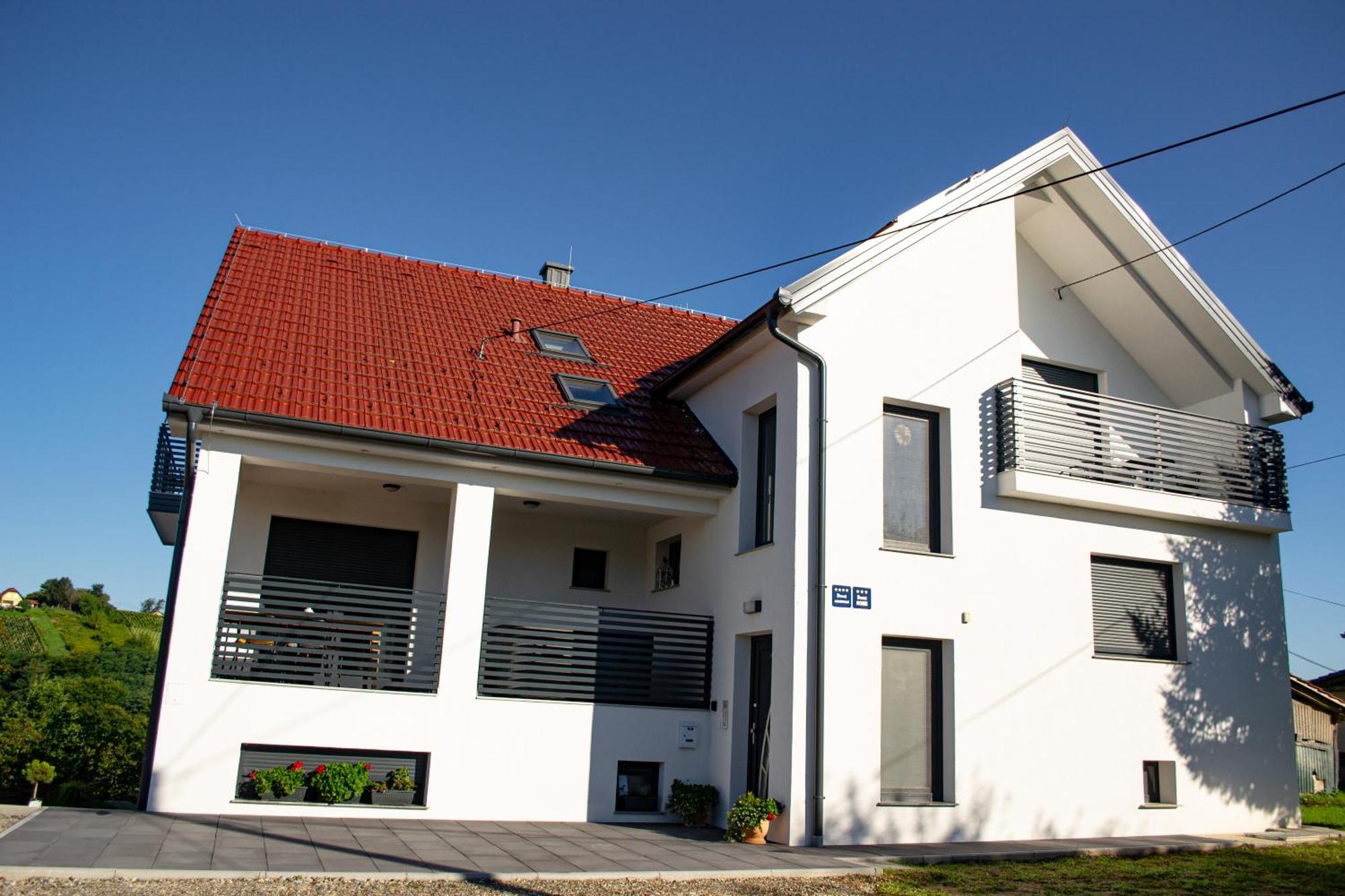 Kraljeva Hiza - Apartmani I Sobe Kralj Свети-Мартин-на-Мору Экстерьер фото