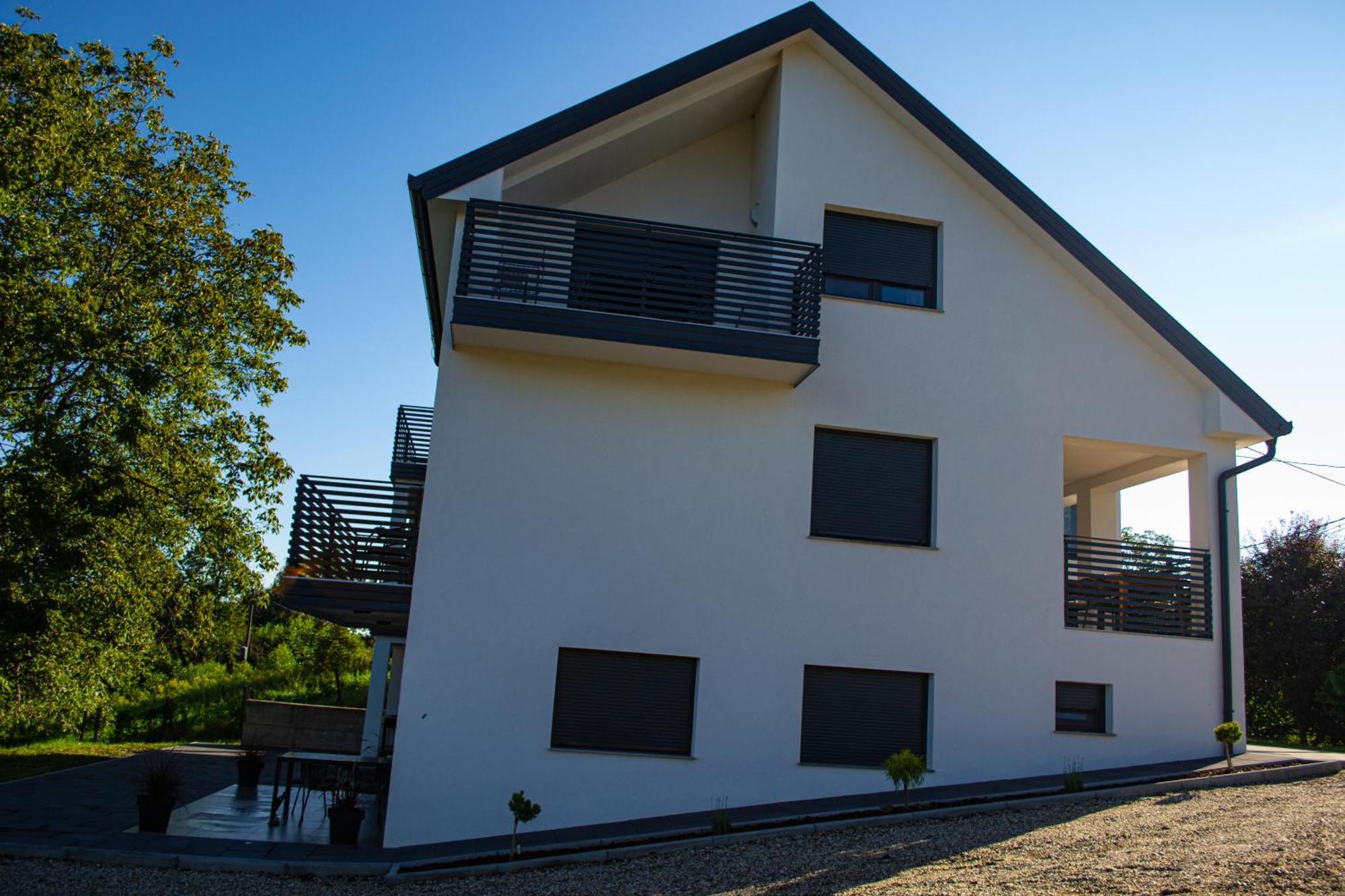 Kraljeva Hiza - Apartmani I Sobe Kralj Свети-Мартин-на-Мору Экстерьер фото