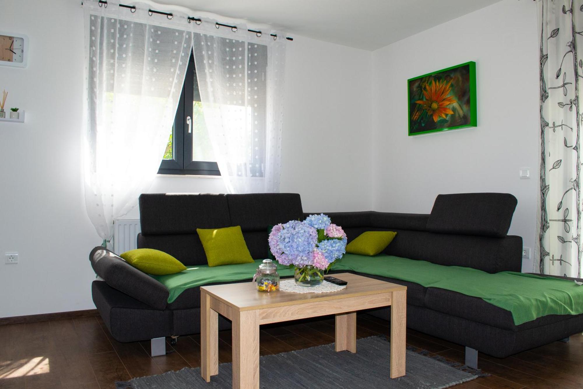 Kraljeva Hiza - Apartmani I Sobe Kralj Свети-Мартин-на-Мору Экстерьер фото